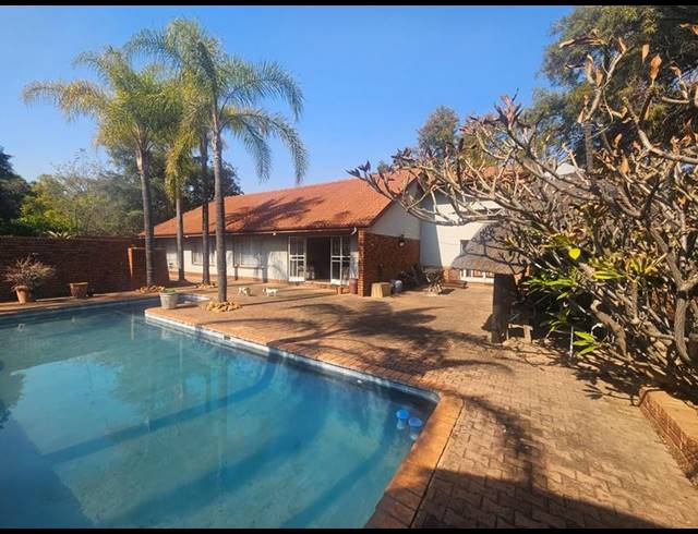 FARM FOR SALE IN KAMEELDRIFT